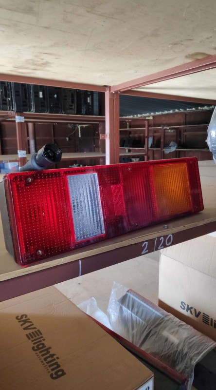 Фонарь задний ПАЗ, КАвЗ (провод, вилка СЦАЗ) прав 24в (ан. 7442.3716-08) С/Л