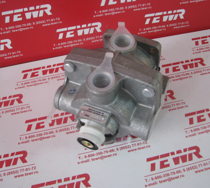 Кран тормозной двухсекционный 8608-3514010-10 (64221-3514010-10) БелОМО