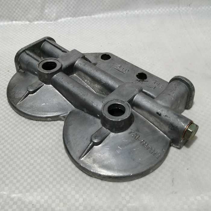 Крышка ФТОТ с клапаном 740-1117027