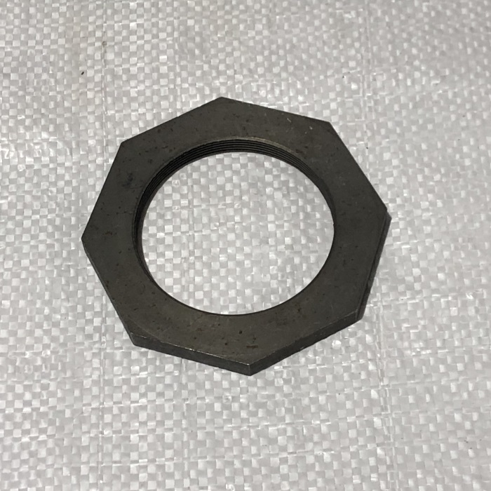 Гайка М68*1,5 подшипника (на 017 шестерню) без штифта 853550